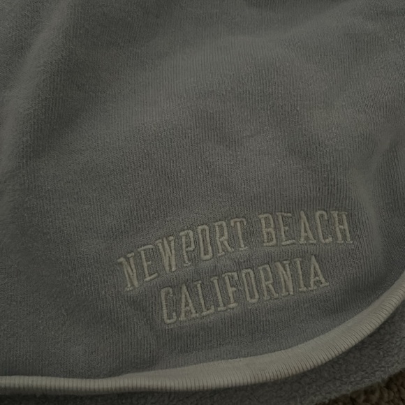 brandy Melville shorts - Picture 2 of 5